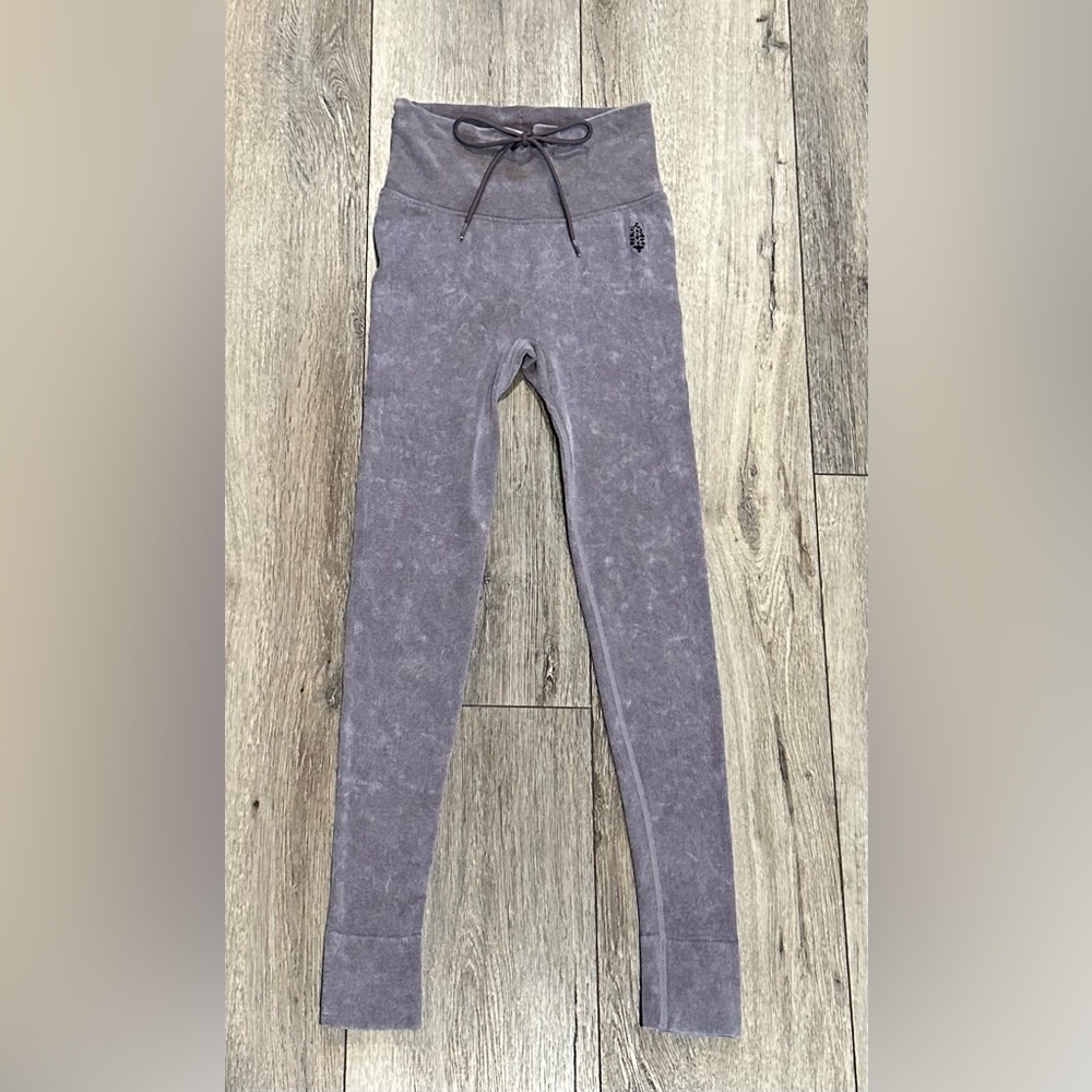 NWOT FP Movement by Free People Go To Leggings - Washed Driftwood - Picture 4 of 9